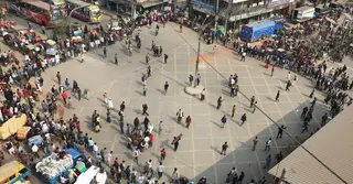 ফার্মগেট-টেকনিক্যালসহ গুরুত্বপূর্ণ সড়ক অবরোধ করেছে সাত কলেজের শিক্ষার্থীরা